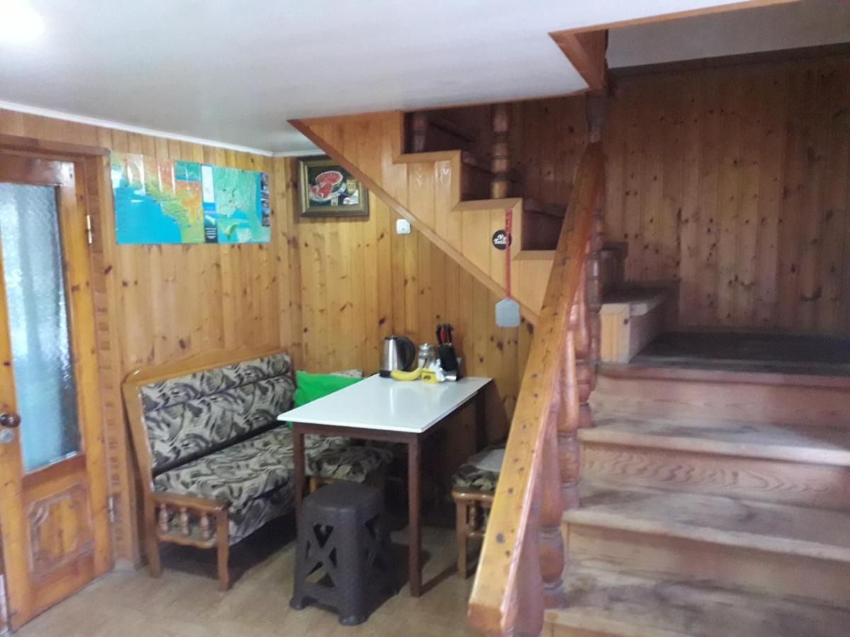 אוצ'מצ' Guest House Polnaya Chasha מראה חיצוני תמונה